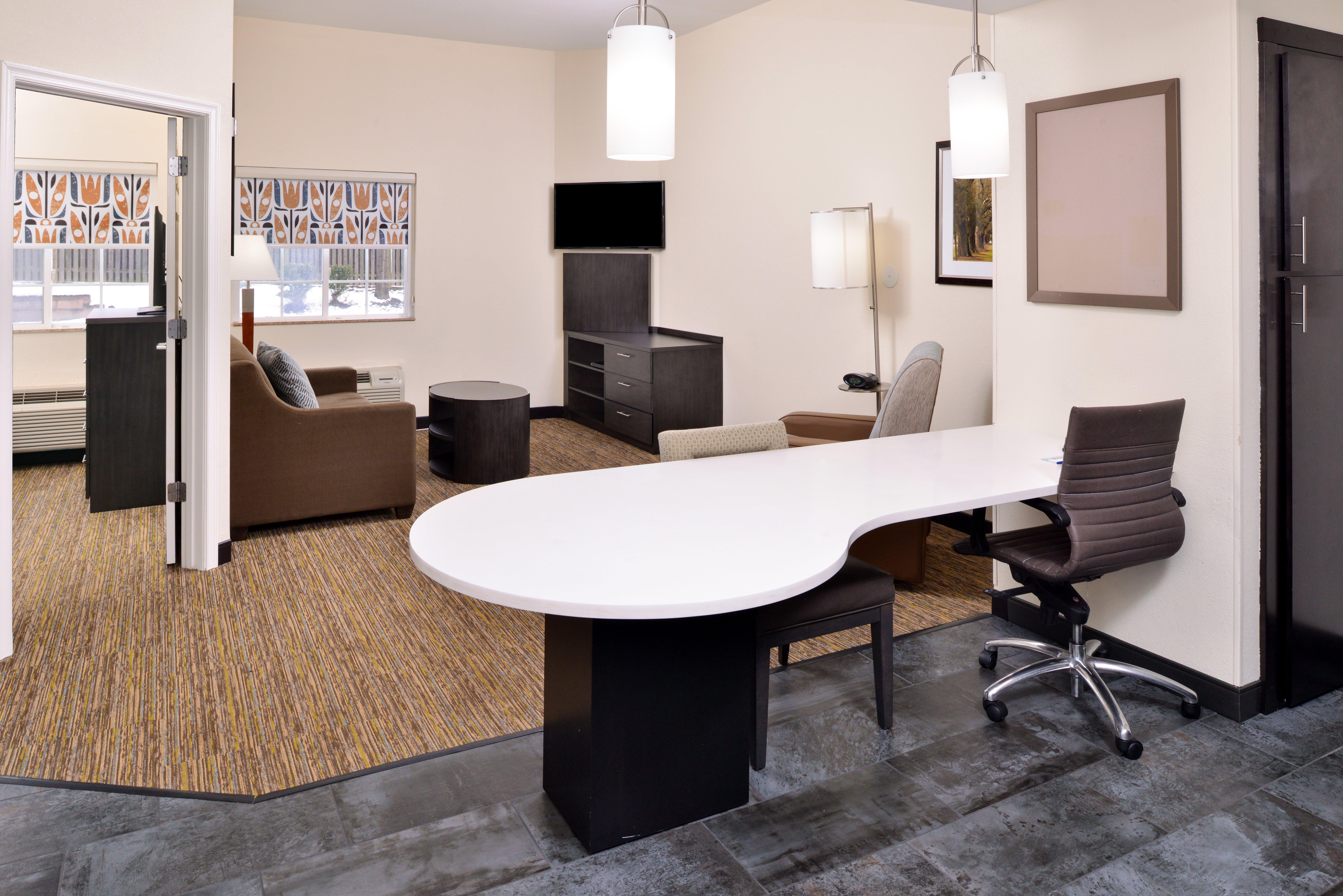 Candlewood Suites Winchester By Ihg Exterior foto